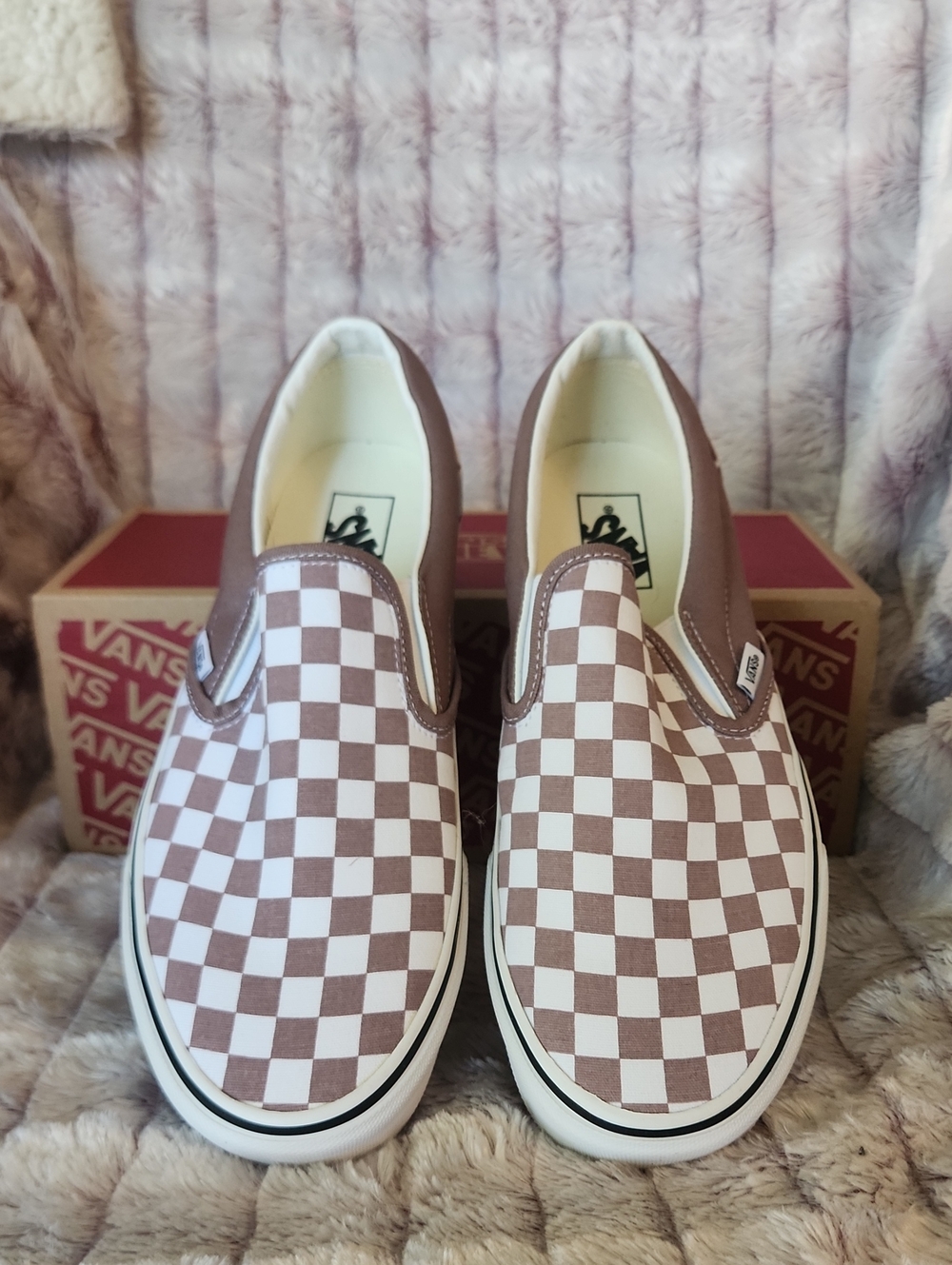 🆕️Vans Slip-On Checkerboard Sneakers in Tan and White